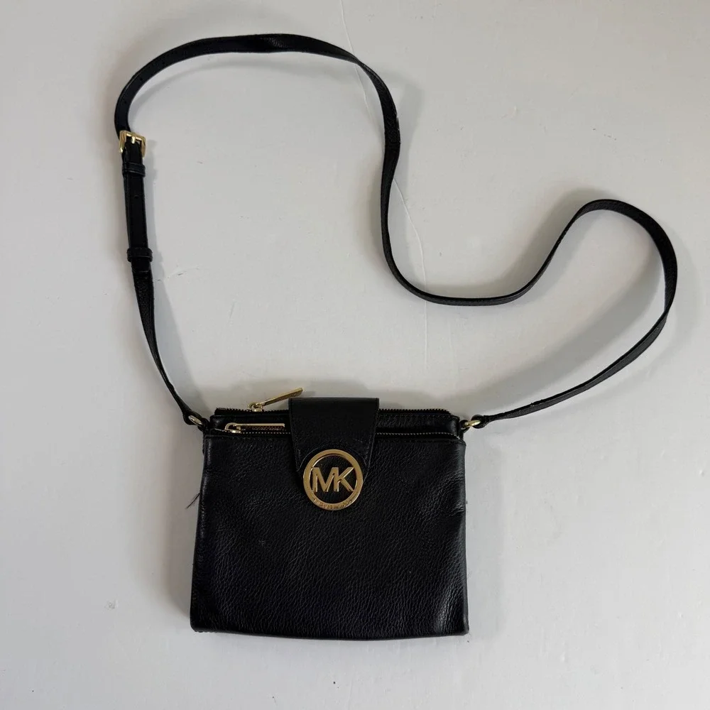 Michael Kors Black Leather Crossbody Wallet Purse Bag